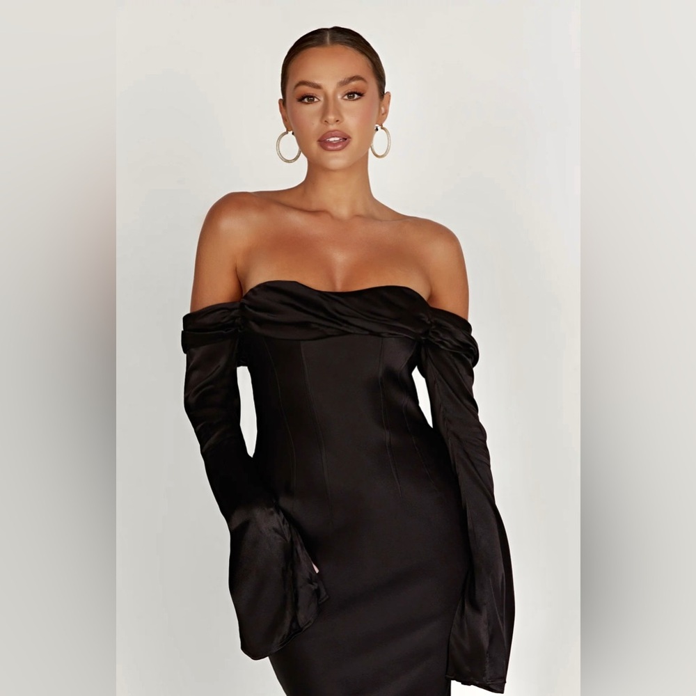 Meshki -  NWOT Giselle Black Off Shoulder Cowl Neck Satin Maxi Dress - Picture 4 of 8
